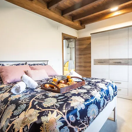 Apartment Camila, Rurales *