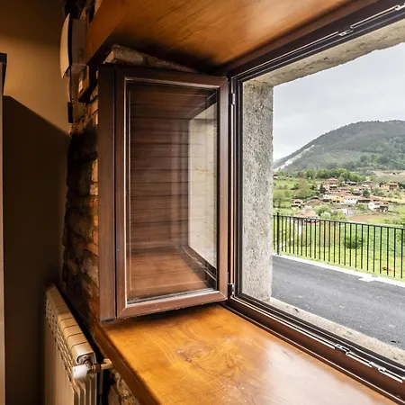 Camila, Rurales Salas (Asturias)