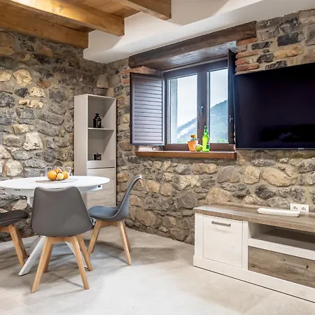 Apartment Camila, Rurales Salas (Asturias)